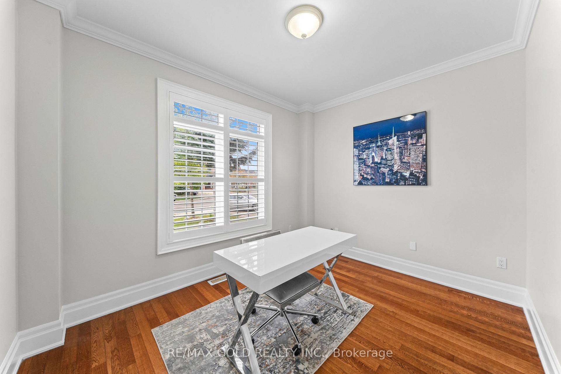 Photo 13 of 16 Regis Circle, Brampton, Vales of Castlemore North — HOMEH
