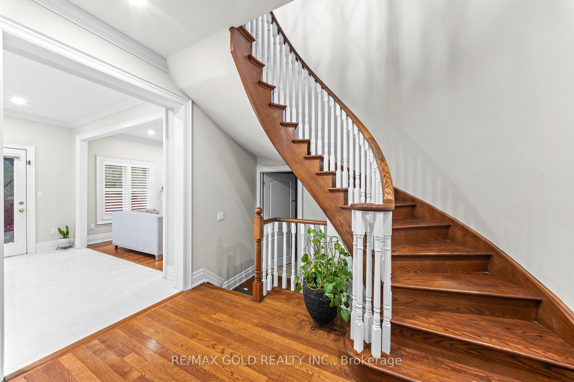 Photo 15 of 16 Regis Circle, Brampton, Vales of Castlemore North — HOMEH