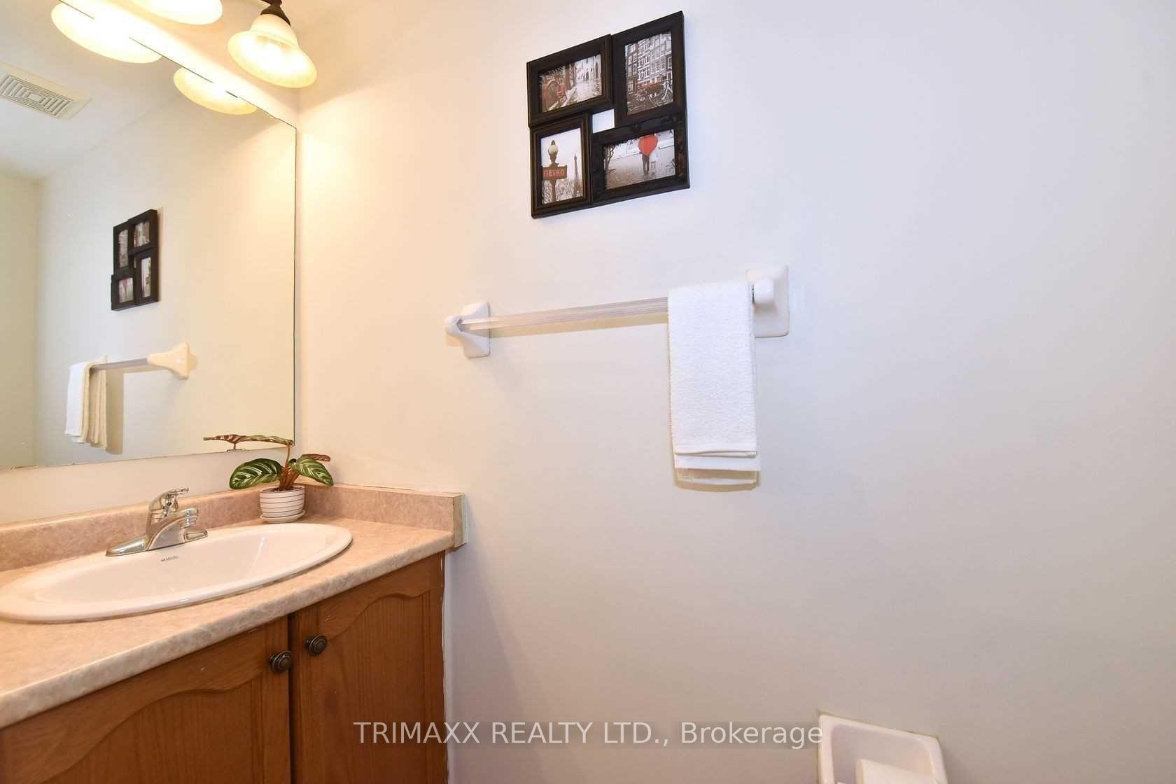 Photo 10 of 22 Quailvalley Drive, Brampton, Sandringham-Wellington — HOMEH