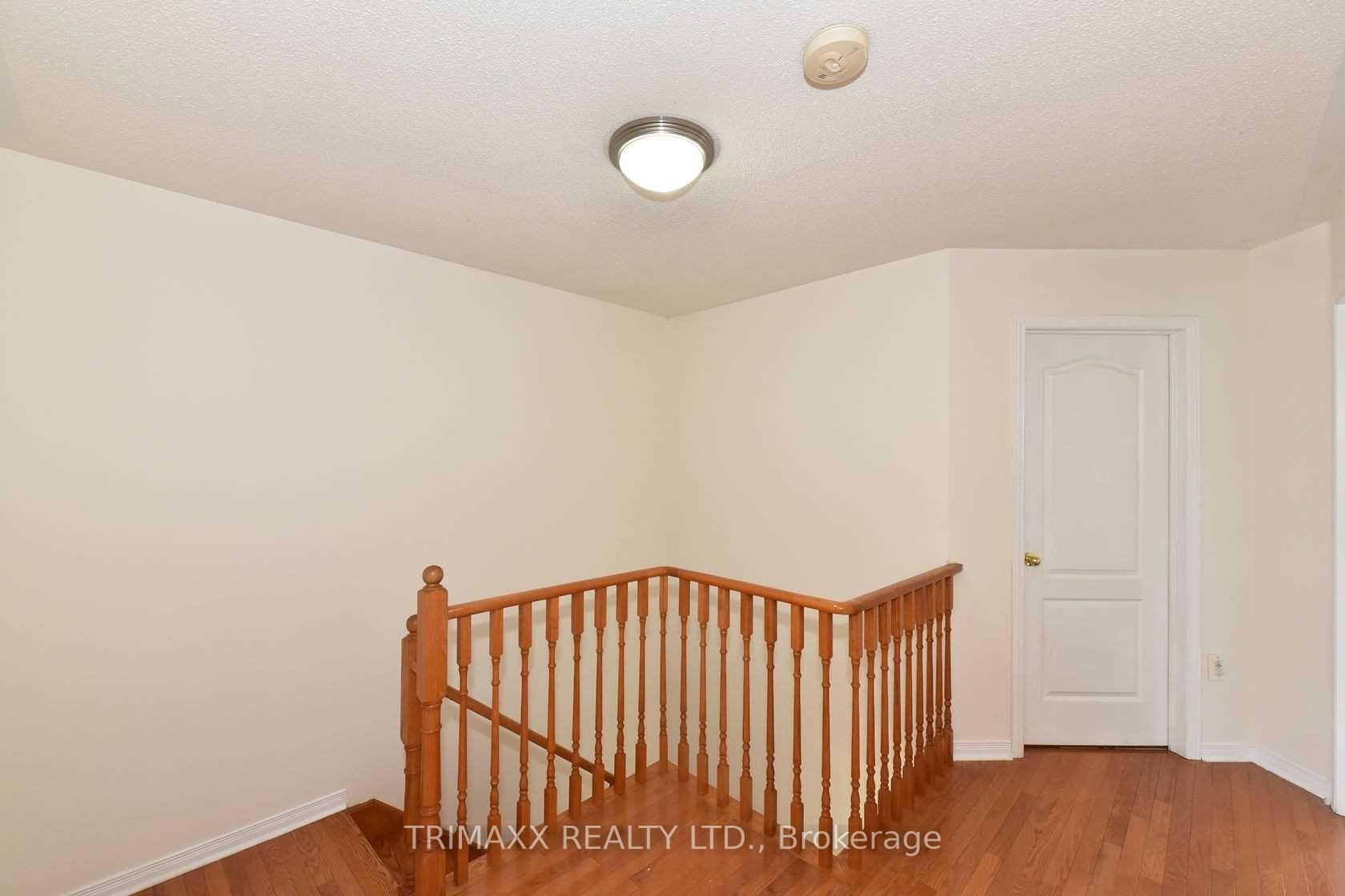 Photo 11 of 22 Quailvalley Drive, Brampton, Sandringham-Wellington — HOMEH