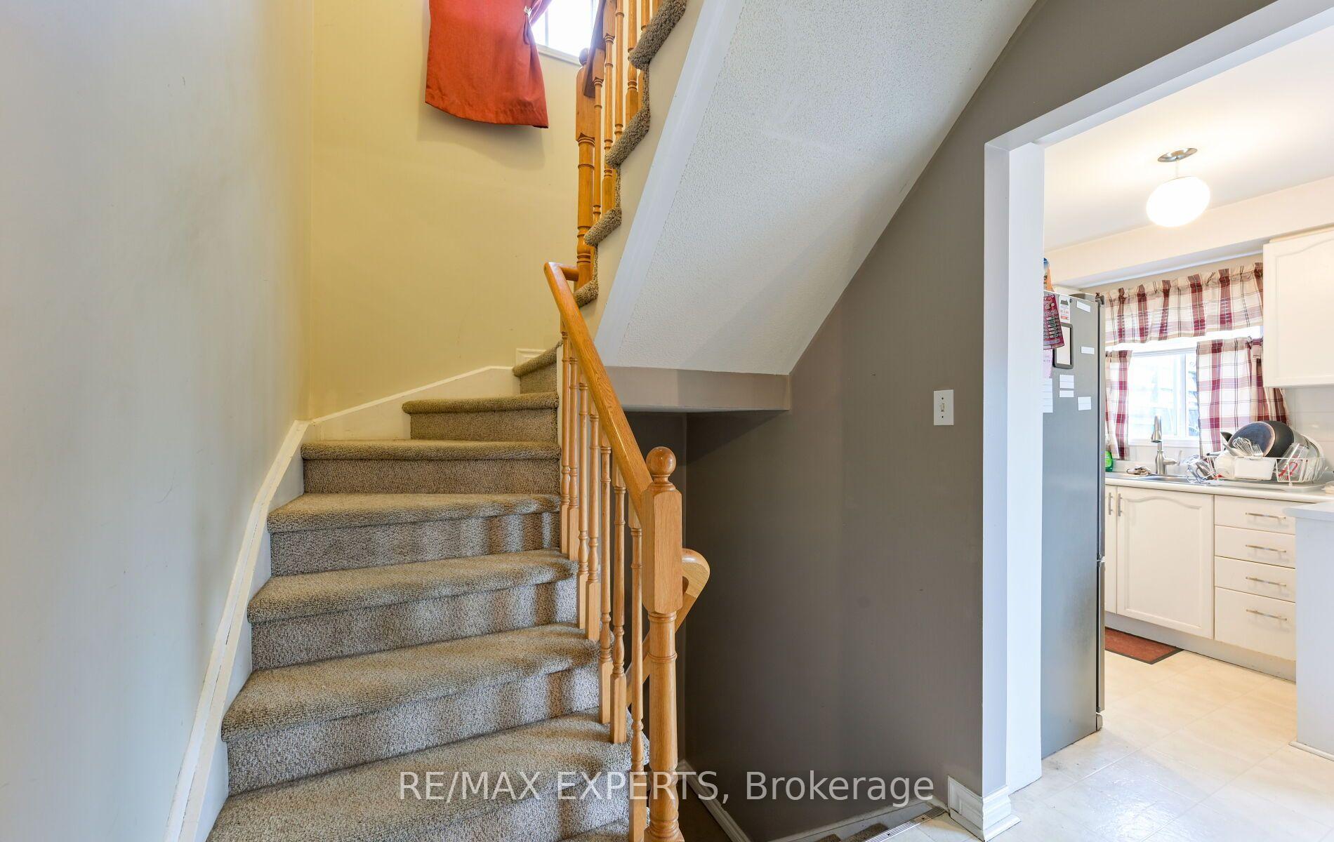 Photo 20 of 60 Darling Crescent, New Tecumseth, Alliston — HOMEH