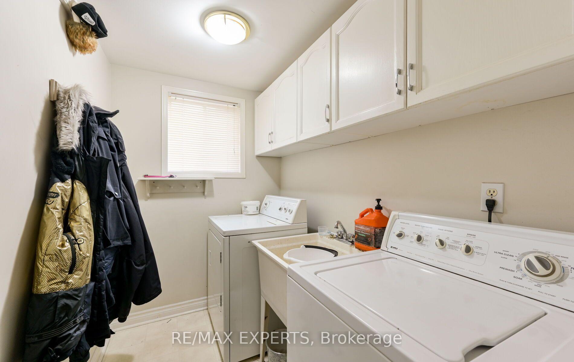 Photo 22 of 60 Darling Crescent, New Tecumseth, Alliston — HOMEH