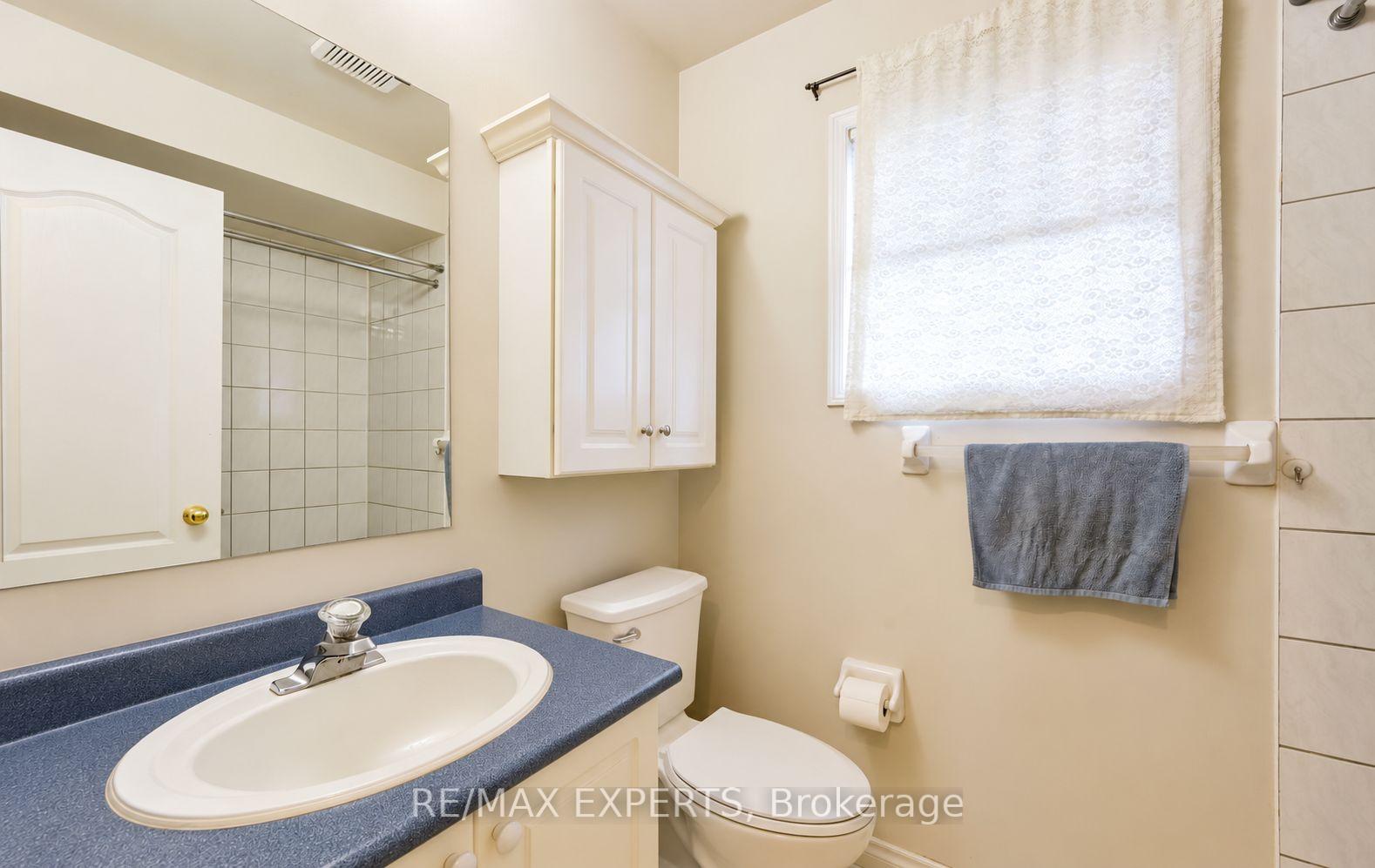 Photo 33 of 60 Darling Crescent, New Tecumseth, Alliston — HOMEH