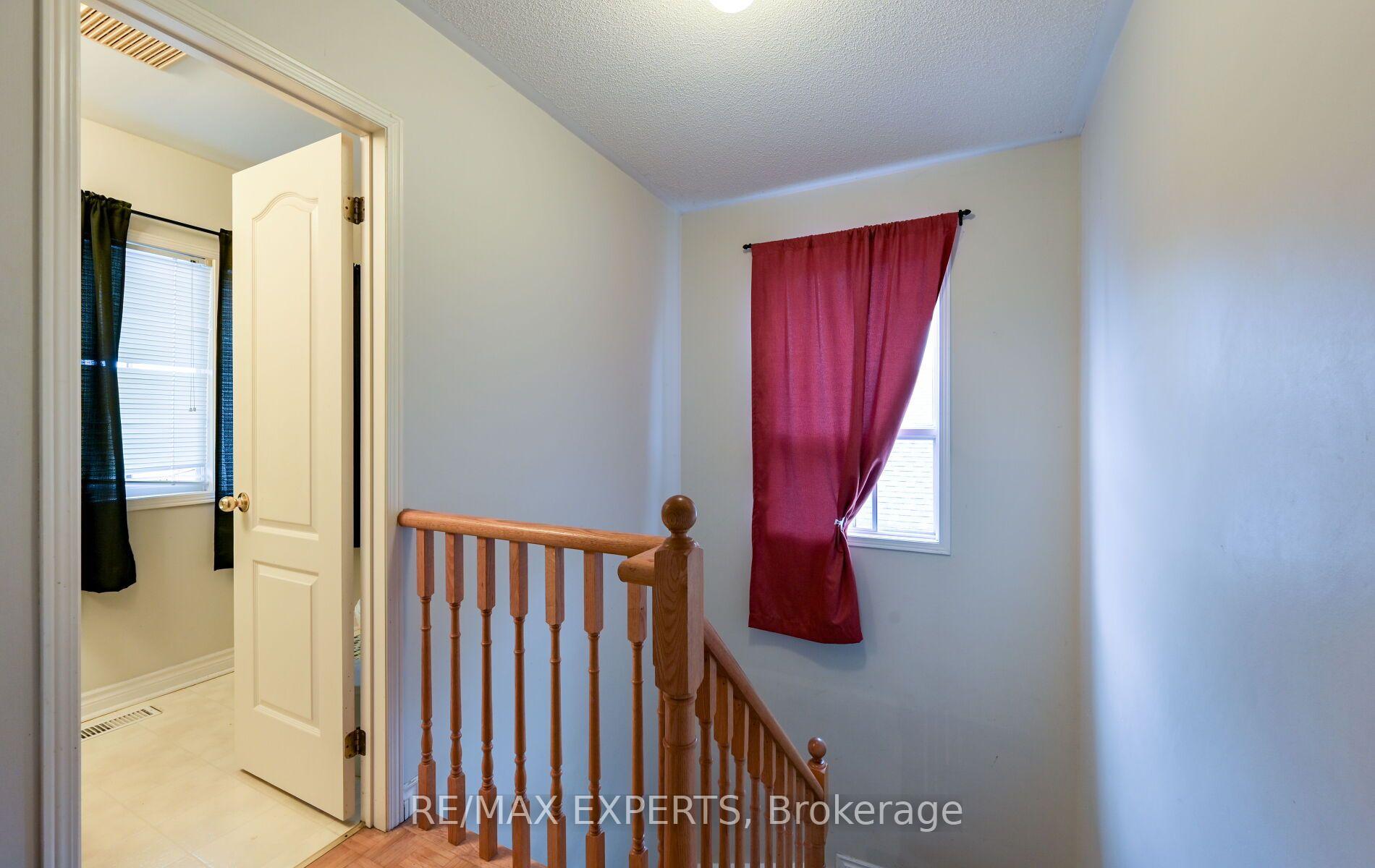 Photo 34 of 60 Darling Crescent, New Tecumseth, Alliston — HOMEH