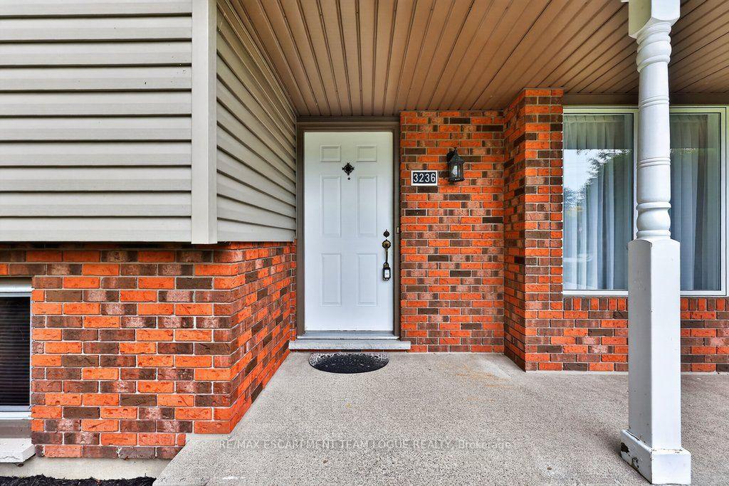 Photo 4 of 3236 First Avenue, Lincoln, Lincoln-Jordan/Vineland — HOMEH
