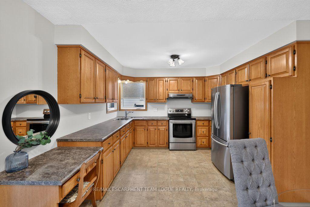 Photo 12 of 3236 First Avenue, Lincoln, Lincoln-Jordan/Vineland — HOMEH