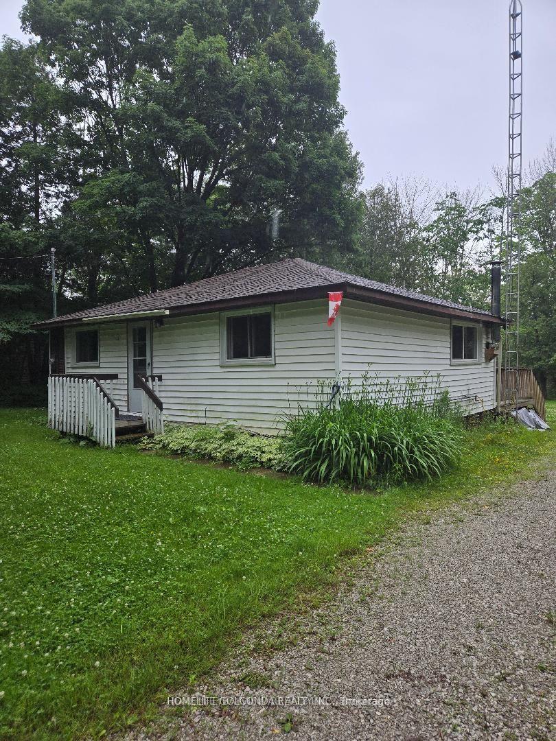 Photo of 15 Poplar Crescent