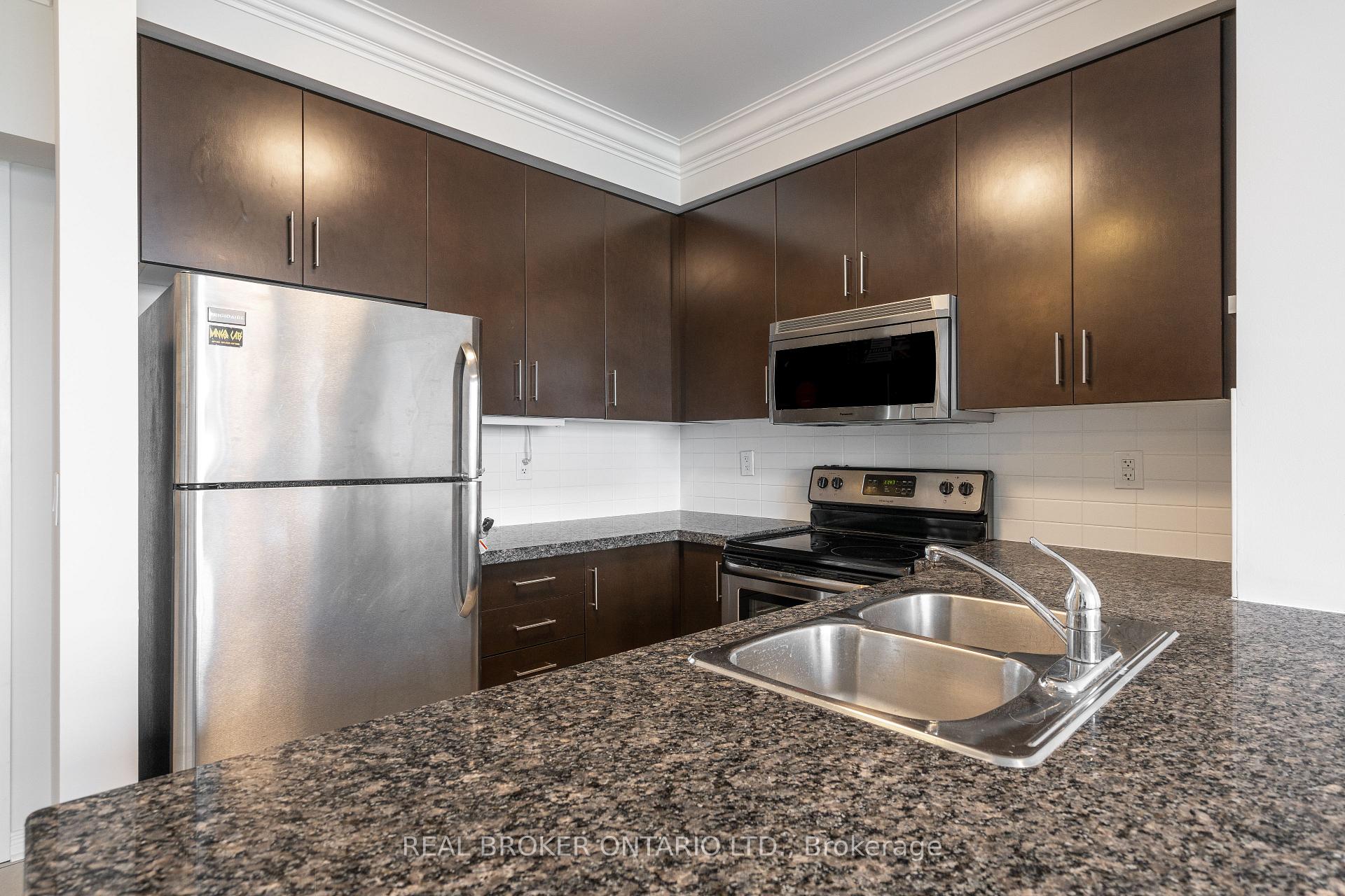 Photo 9 of Unit PH2, 3 Michael Power Place, Etobicoke, Islington-City Centre West — HOMEH