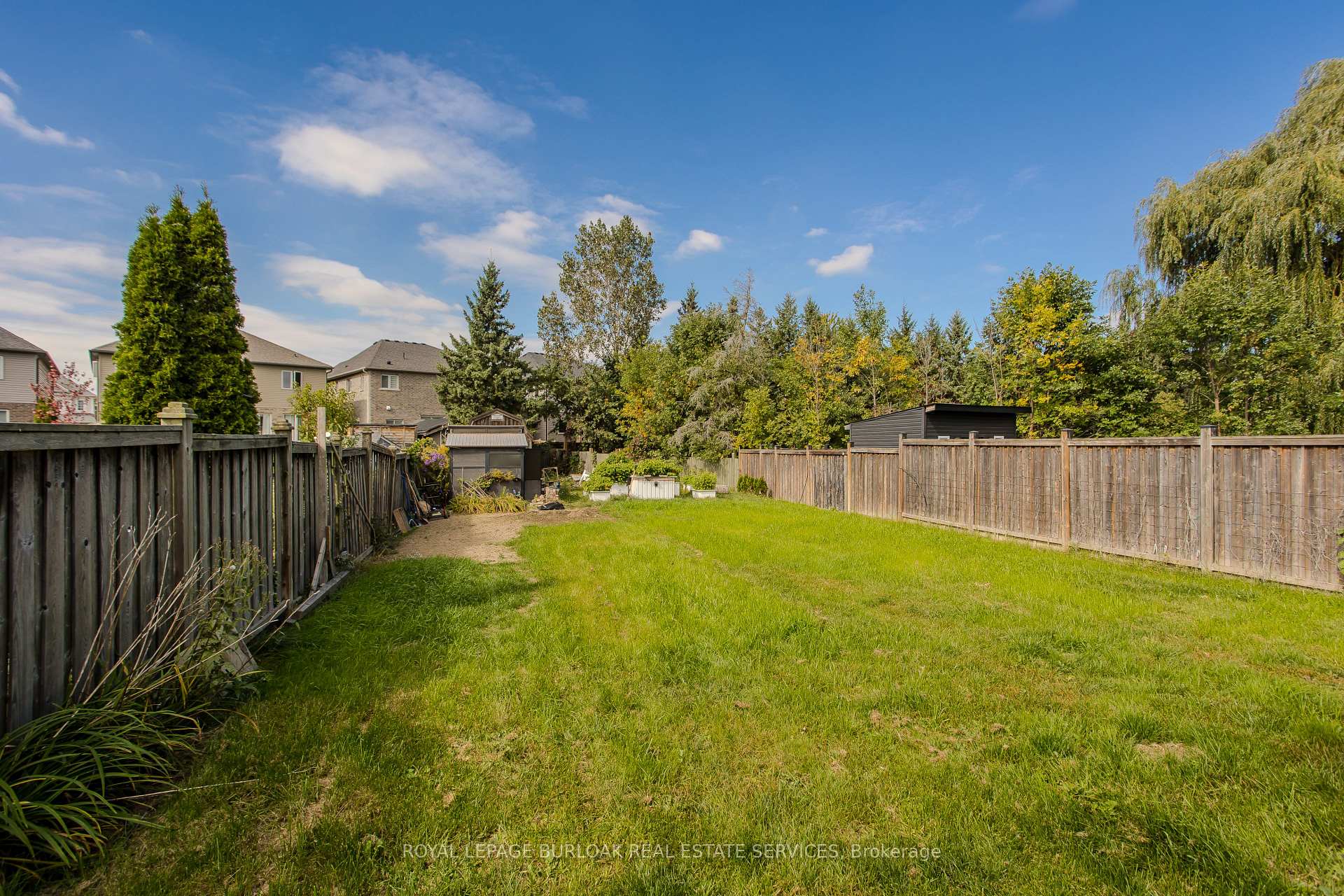 Photo 22 of 32 Great Oak Trail, Hamilton, Binbrook — HOMEH