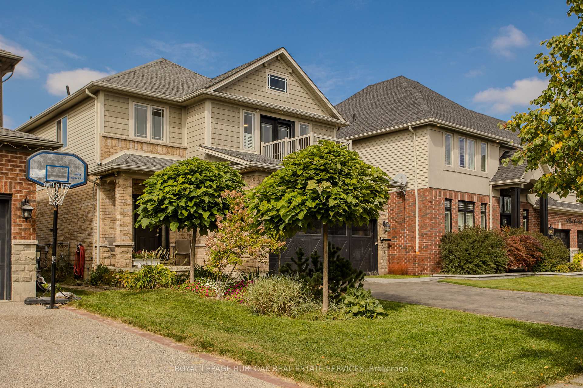 Photo 25 of 32 Great Oak Trail, Hamilton, Binbrook — HOMEH