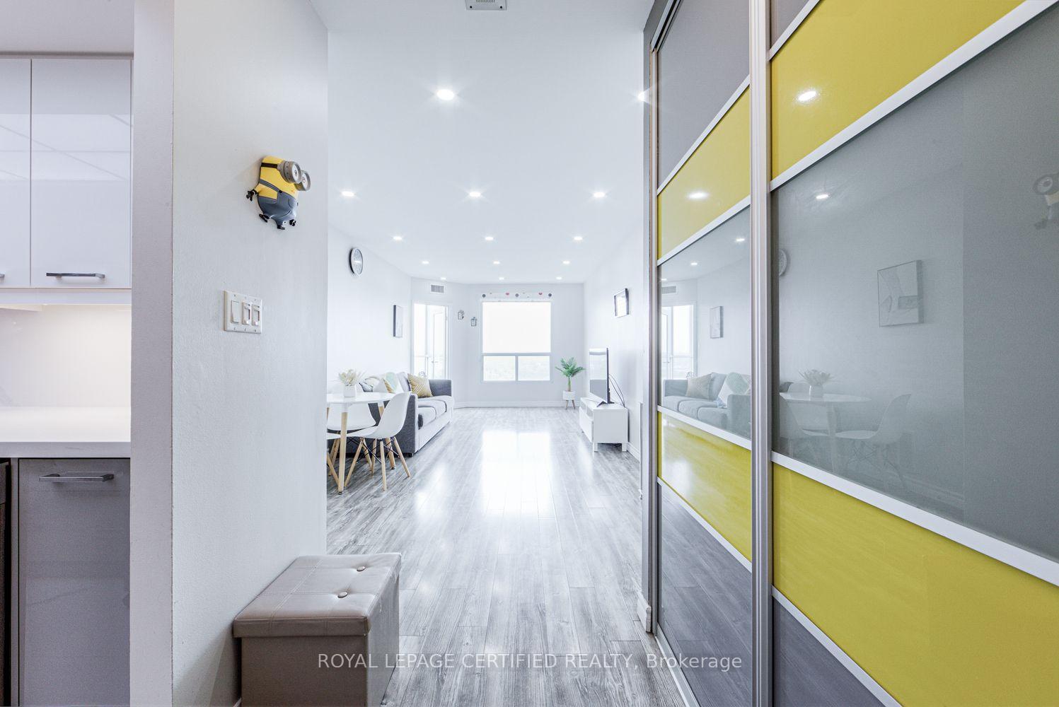 Photo 2 of Unit 1911, 5 Concorde Place, North York, Banbury-Don Mills — HOMEH