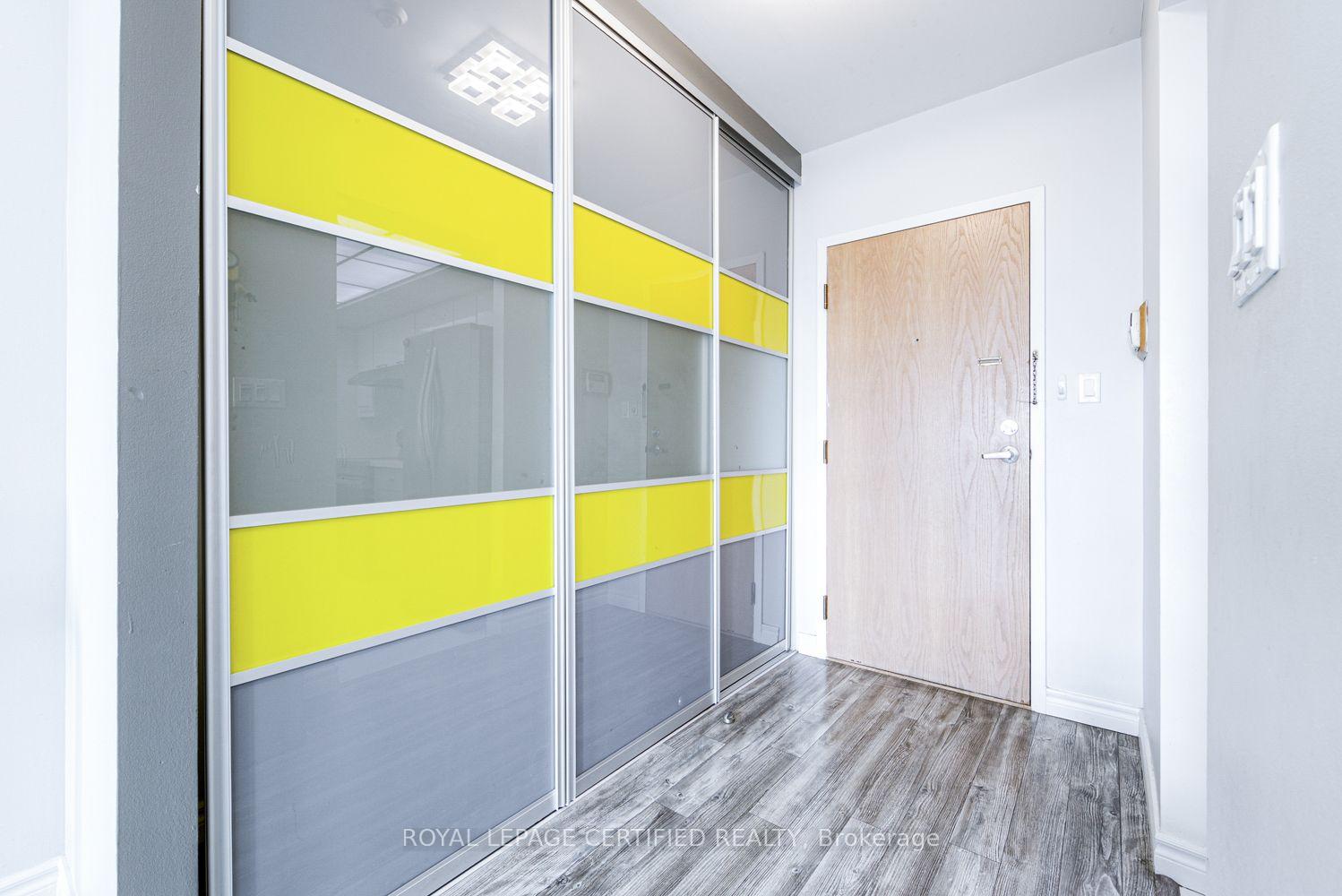 Photo 3 of Unit 1911, 5 Concorde Place, North York, Banbury-Don Mills — HOMEH