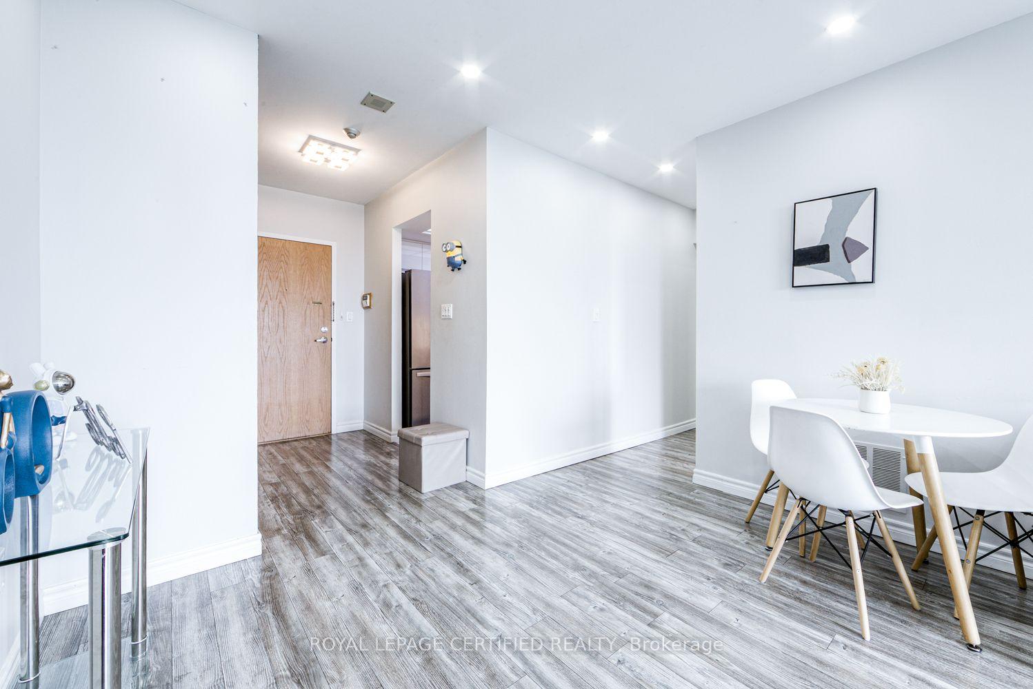 Photo 7 of Unit 1911, 5 Concorde Place, North York, Banbury-Don Mills — HOMEH