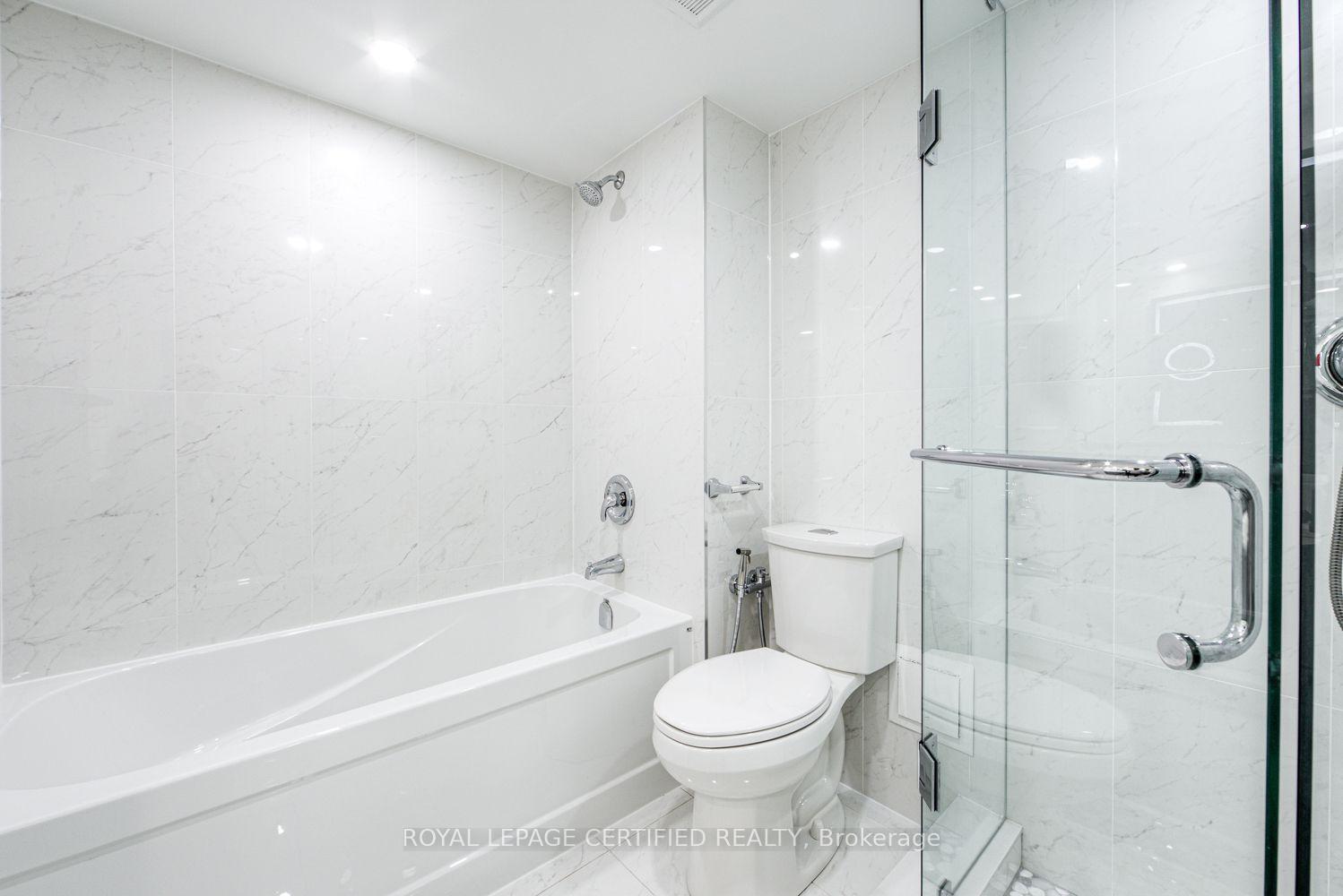 Photo 19 of Unit 1911, 5 Concorde Place, North York, Banbury-Don Mills — HOMEH