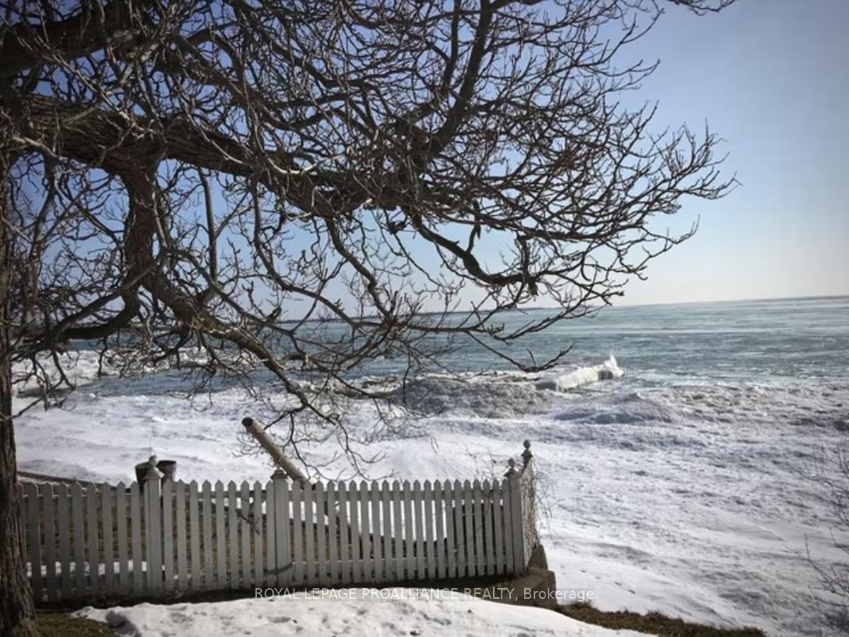 Photo 18 of 20 West Street, Prince Edward County, Wellington — HOMEH