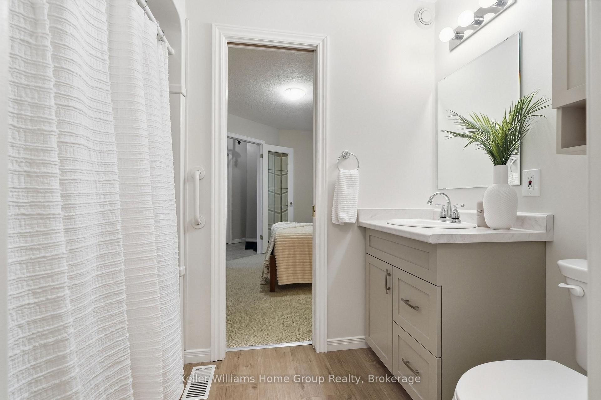 Photo 8 of Unit 20, 784 Gordon Street, Guelph, Kortright East — HOMEH