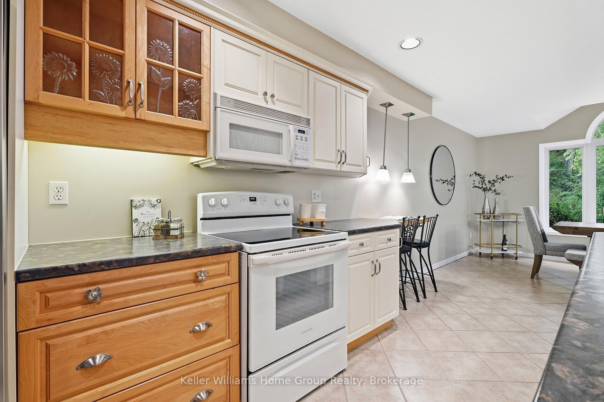 Photo 11 of Unit 20, 784 Gordon Street, Guelph, Kortright East — HOMEH