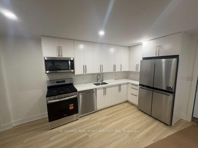 Photo 3 of Unit 4, 152 Brunswick Avenue, Toronto, University — HOMEH