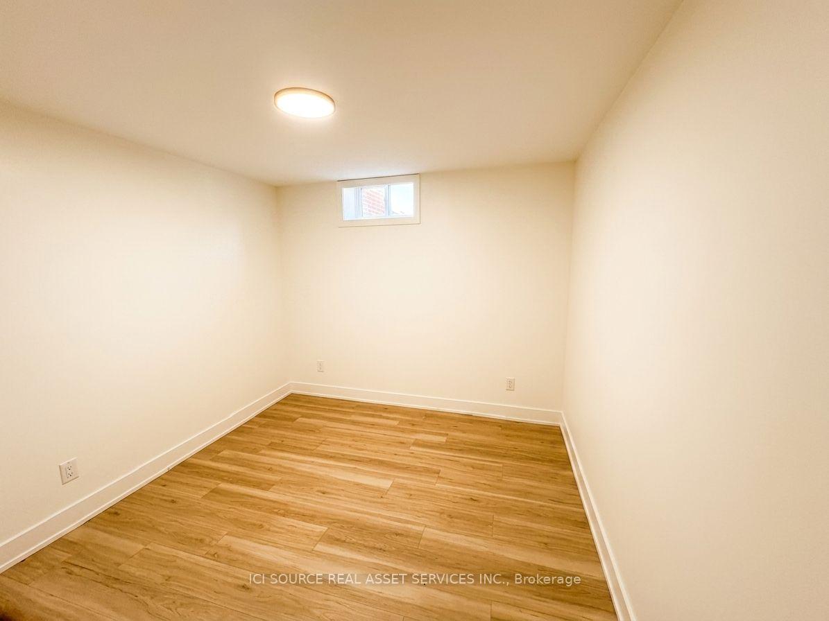 Photo 5 of Unit 4, 152 Brunswick Avenue, Toronto, University — HOMEH