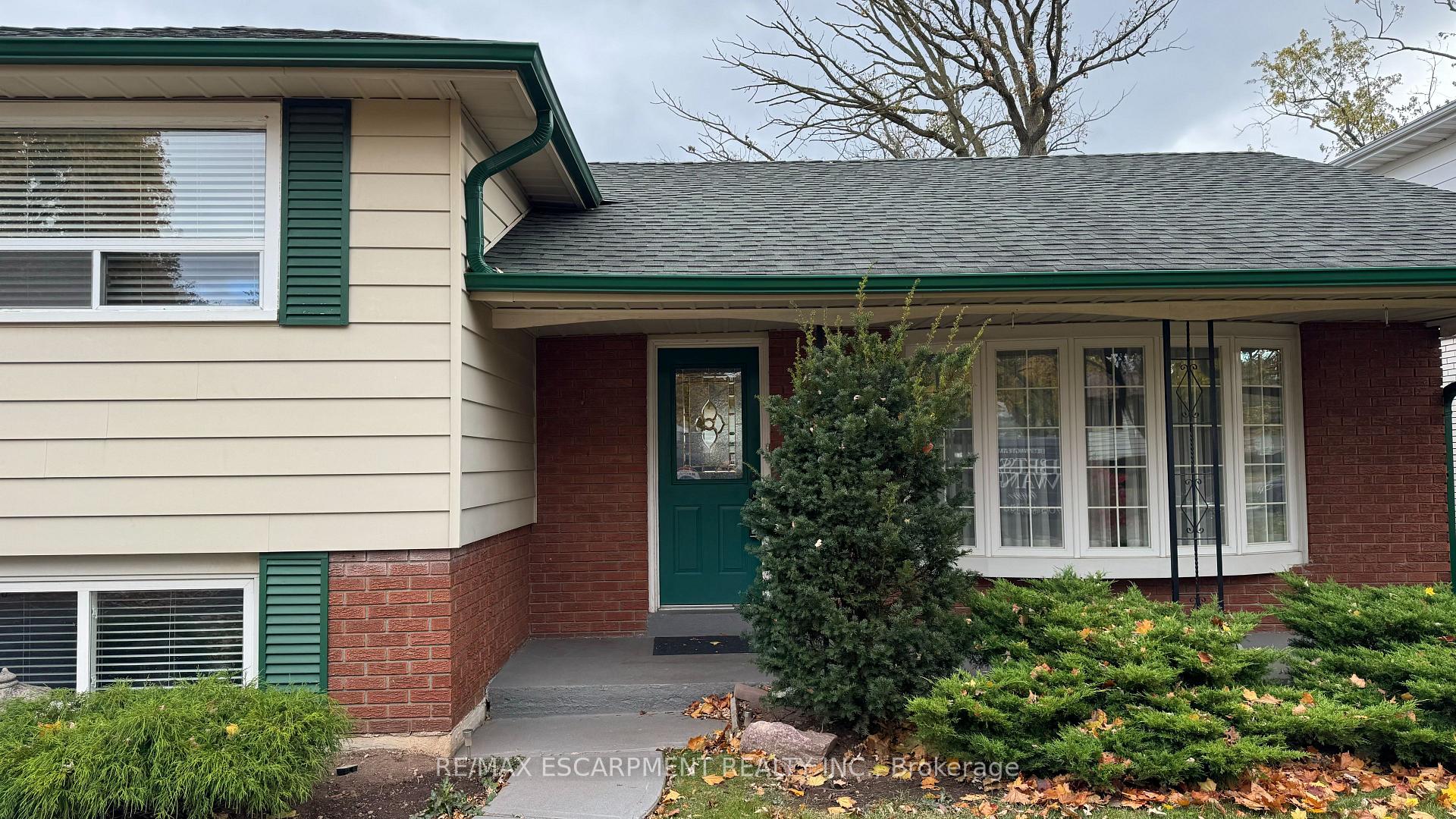 Photo 2 of 5440 Windermere Drive, Burlington, Appleby — HOMEH