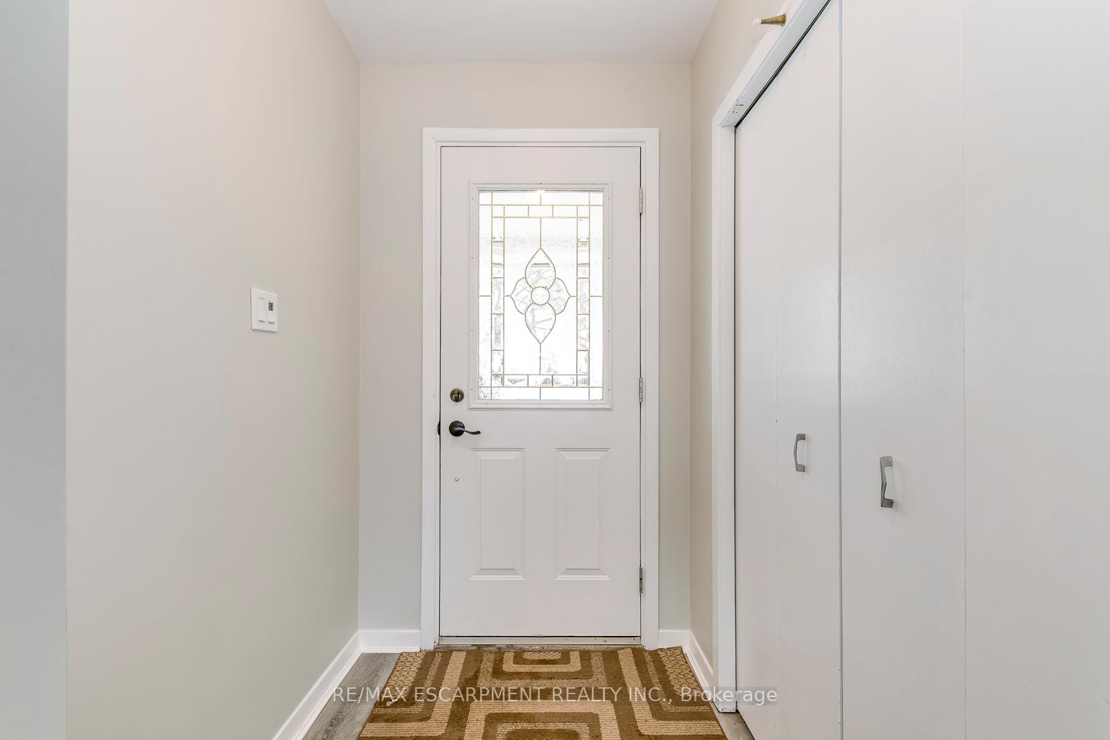 Photo 4 of 5440 Windermere Drive, Burlington, Appleby — HOMEH
