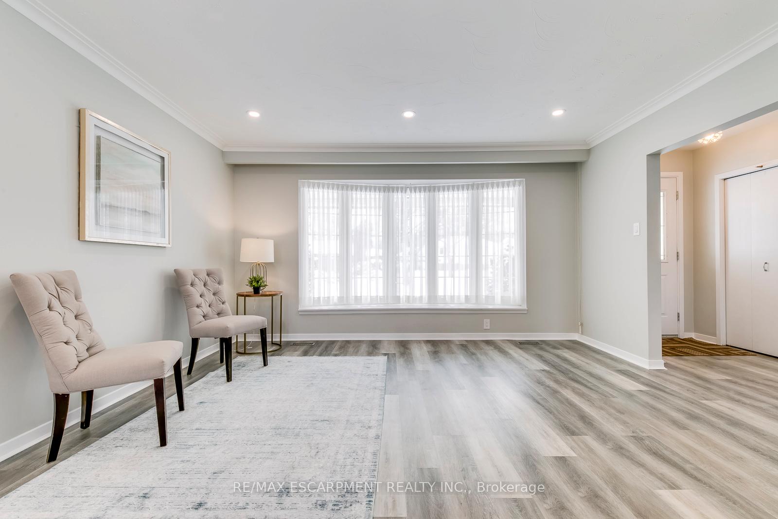 Photo 7 of 5440 Windermere Drive, Burlington, Appleby — HOMEH