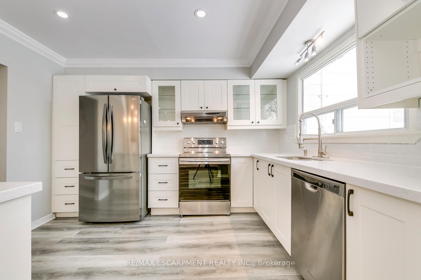 Photo 13 of 5440 Windermere Drive, Burlington, Appleby — HOMEH