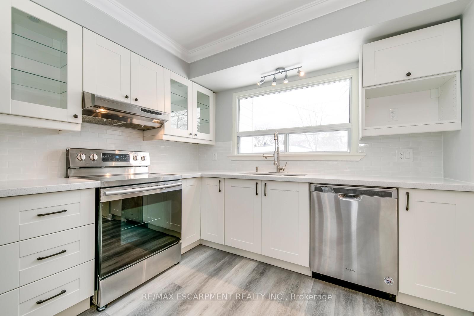 Photo 16 of 5440 Windermere Drive, Burlington, Appleby — HOMEH