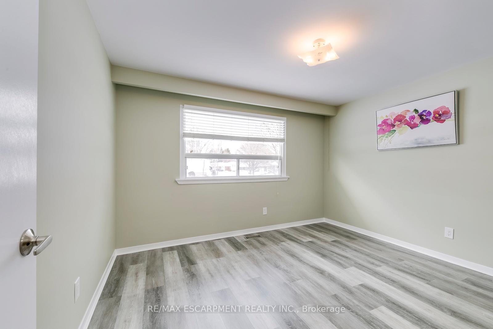 Photo 20 of 5440 Windermere Drive, Burlington, Appleby — HOMEH