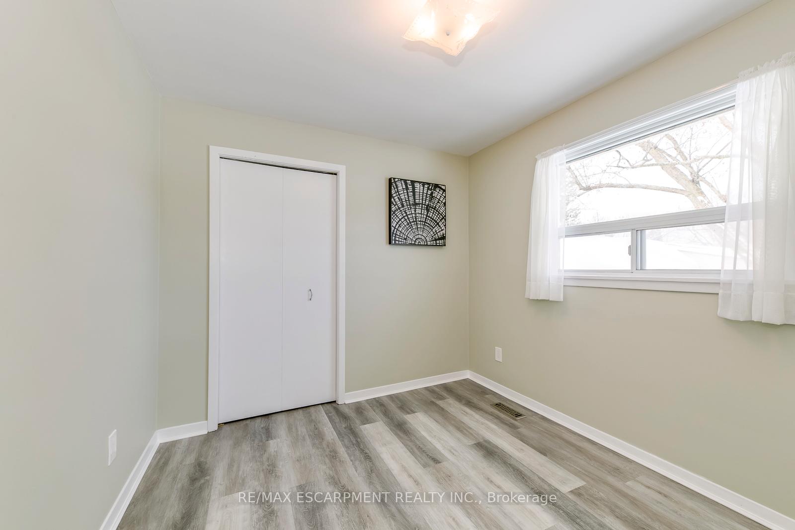 Photo 24 of 5440 Windermere Drive, Burlington, Appleby — HOMEH