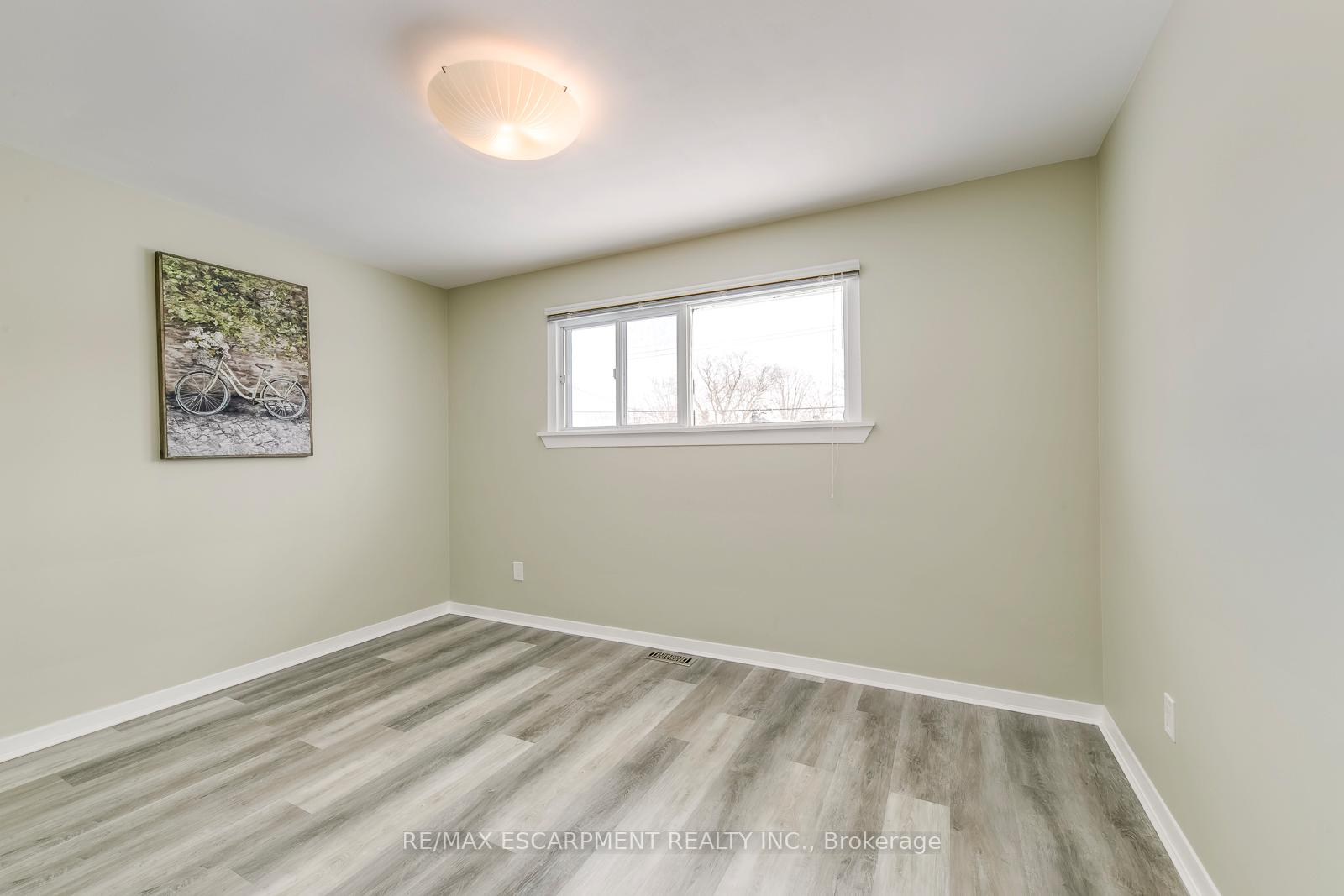 Photo 25 of 5440 Windermere Drive, Burlington, Appleby — HOMEH