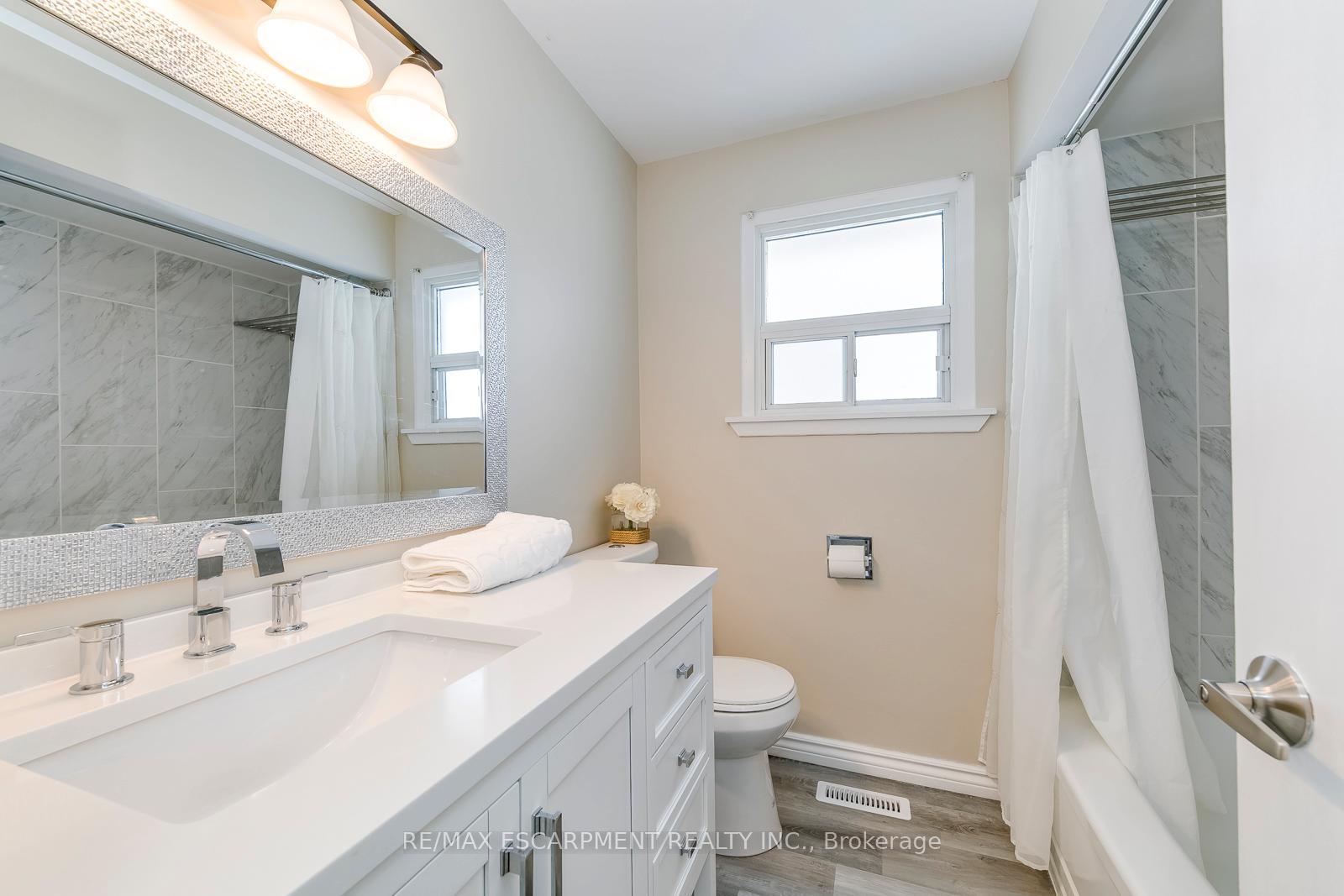 Photo 28 of 5440 Windermere Drive, Burlington, Appleby — HOMEH