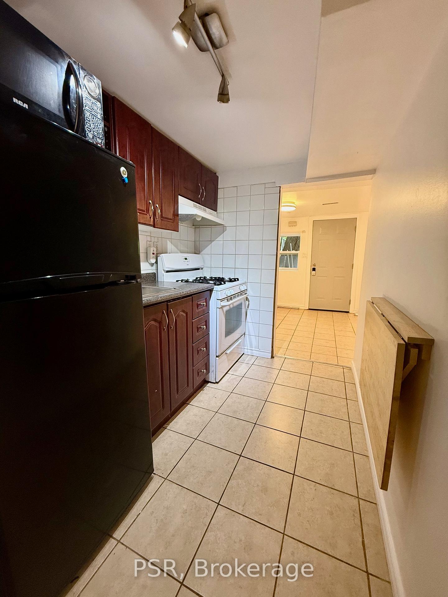 Photo 4 of Unit Lower, 191 Coxwell Avenue, Toronto, Woodbine Corridor — HOMEH