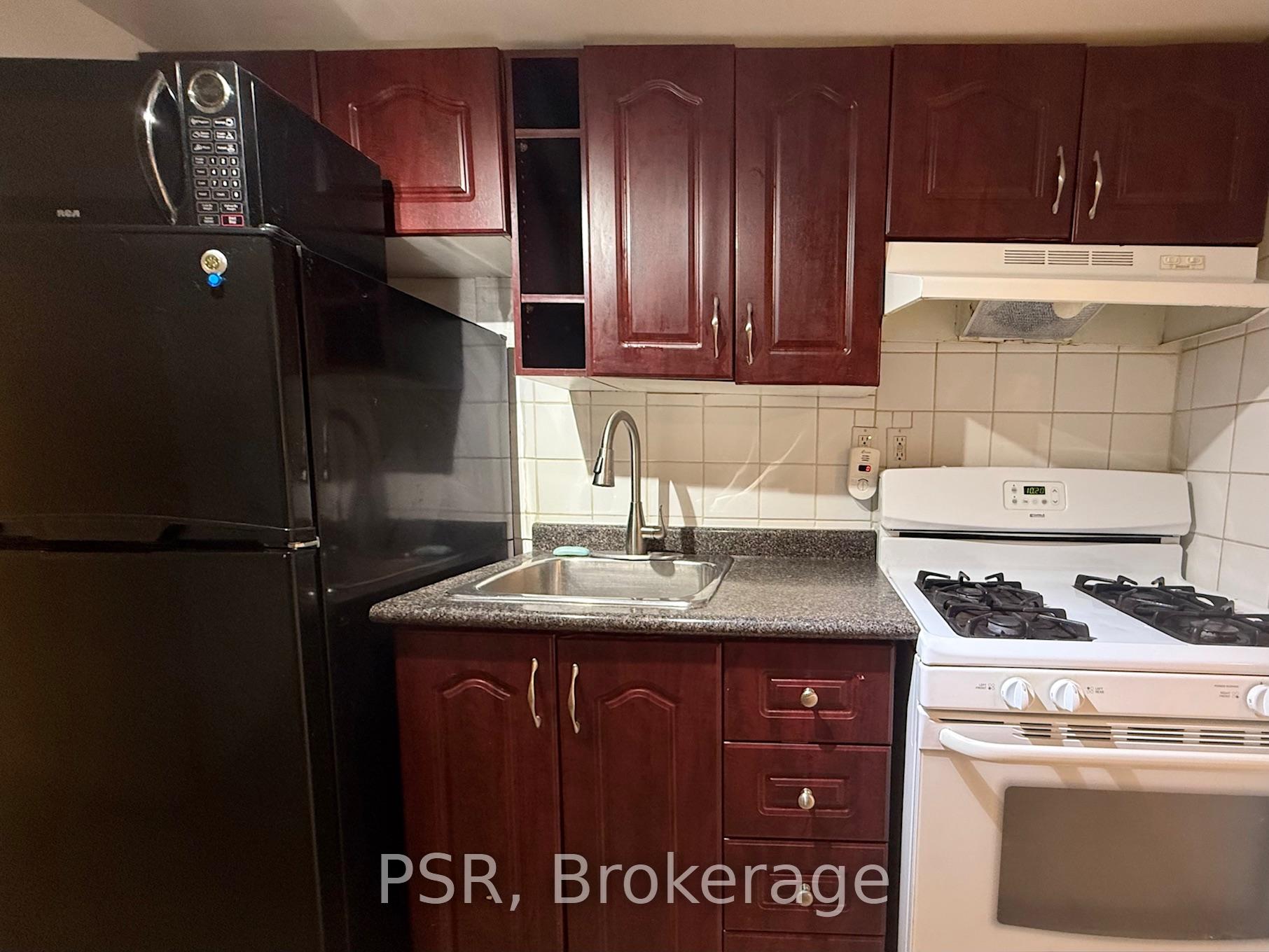 Photo 5 of Unit Lower, 191 Coxwell Avenue, Toronto, Woodbine Corridor — HOMEH