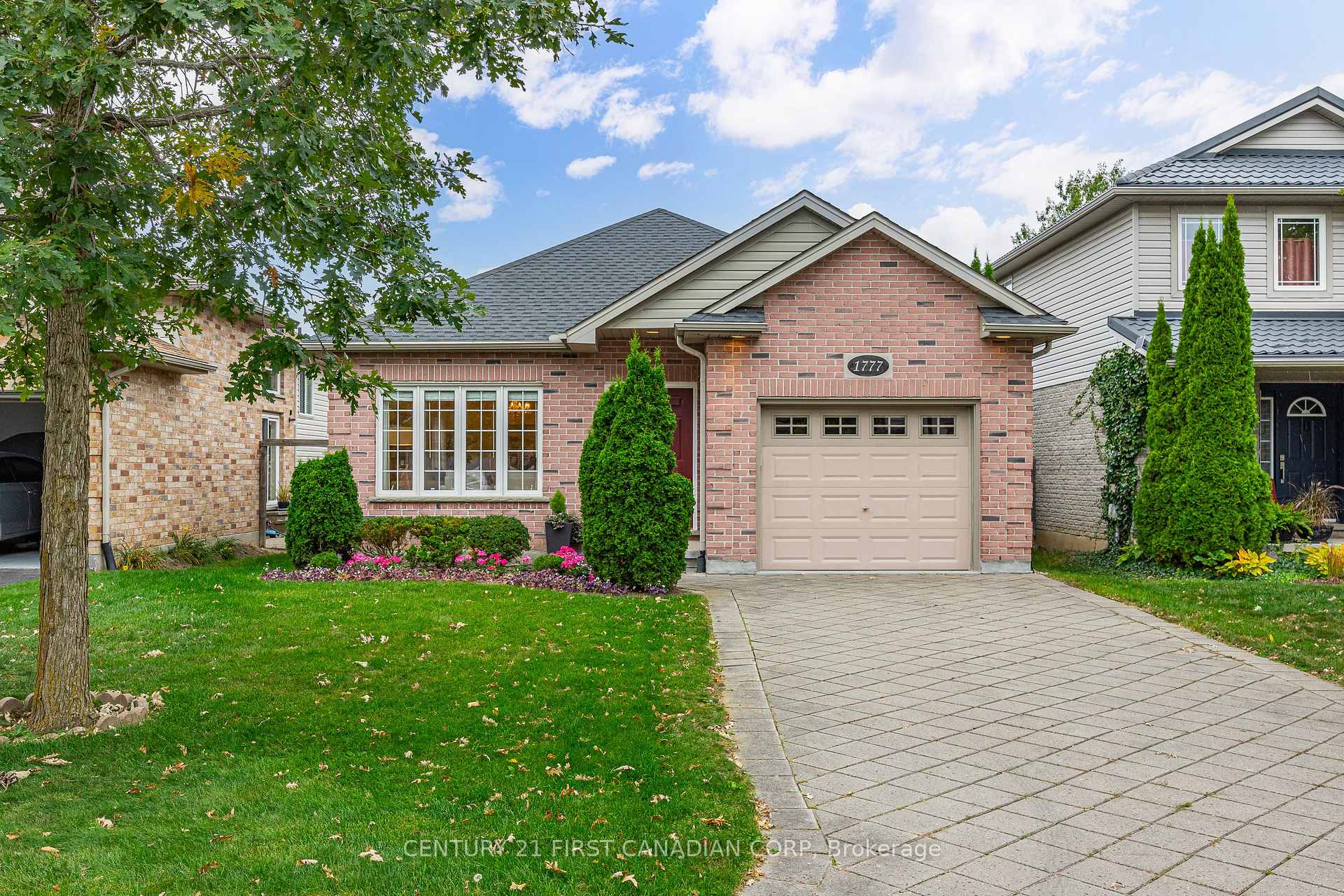 Photo of 1777 Ennismore Crescent