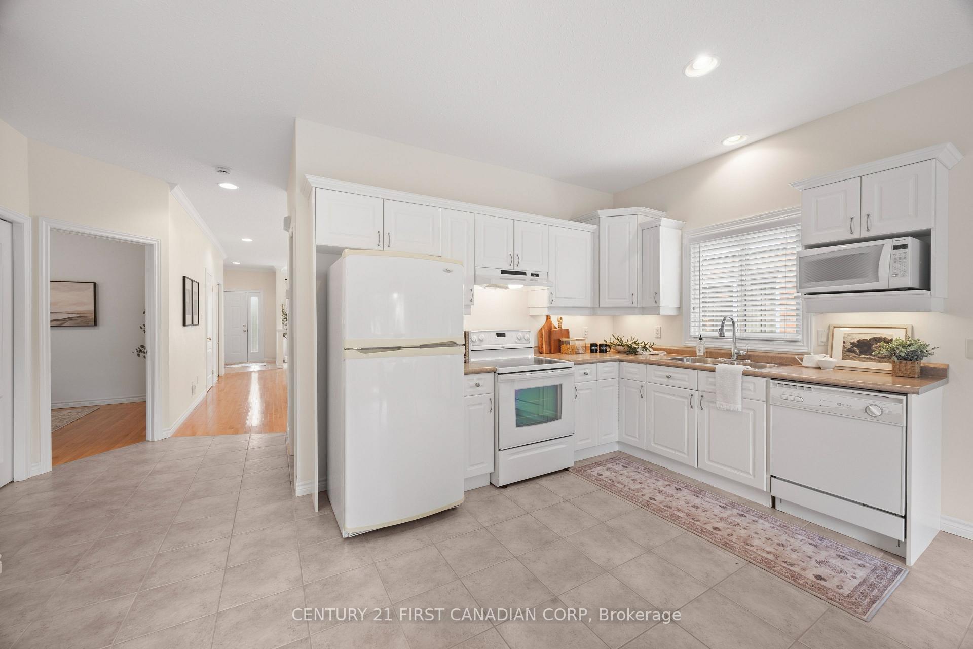 Photo 15 of 1777 Ennismore Crescent, London, North E — HOMEH