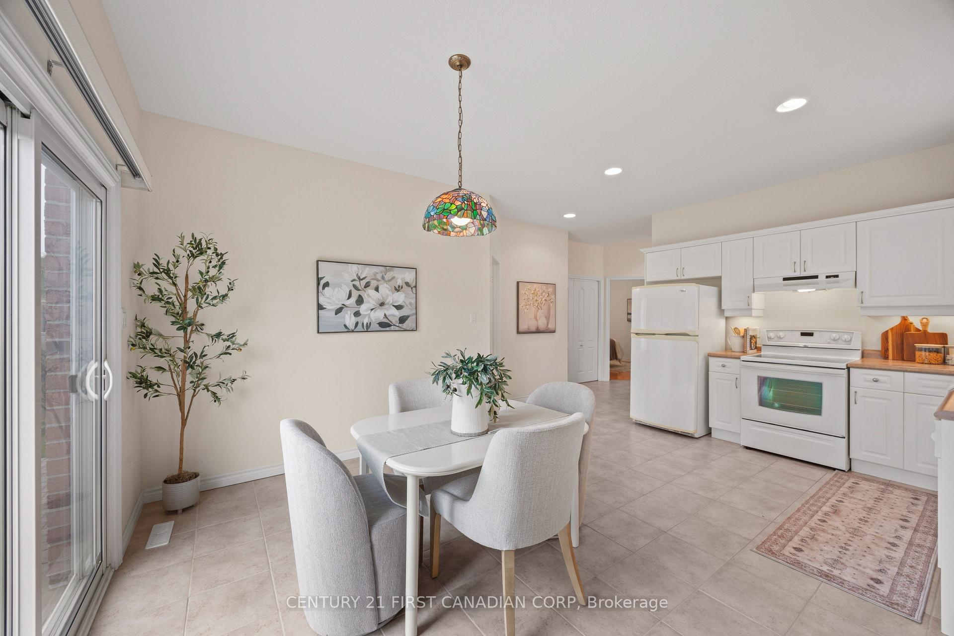 Photo 21 of 1777 Ennismore Crescent, London, North E — HOMEH