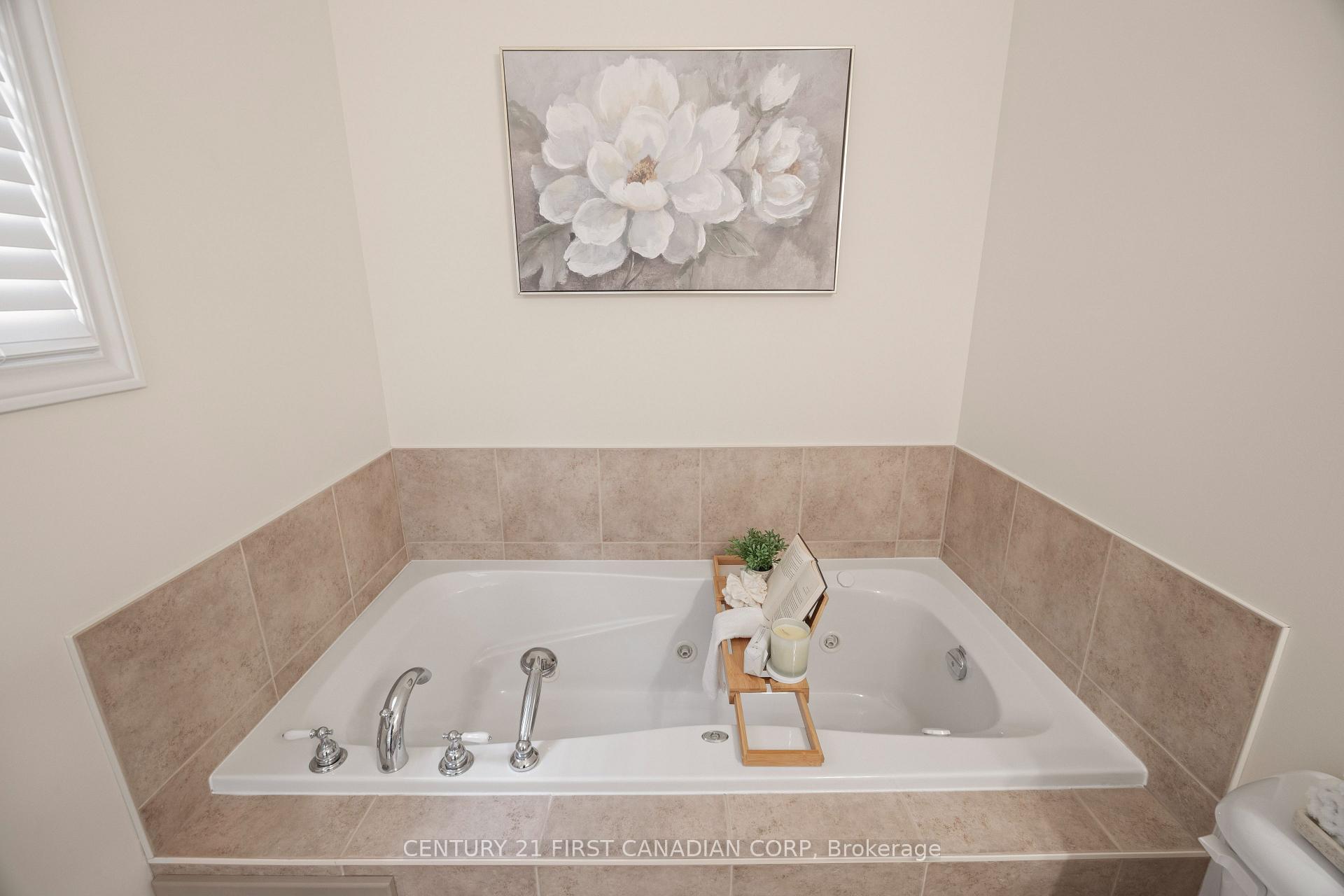 Photo 26 of 1777 Ennismore Crescent, London, North E — HOMEH