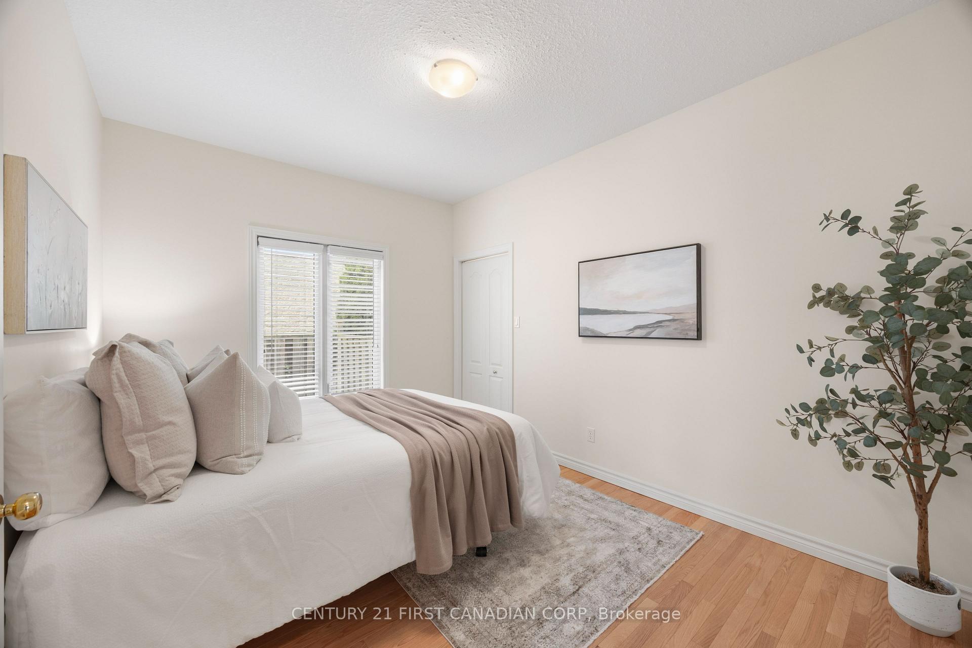 Photo 27 of 1777 Ennismore Crescent, London, North E — HOMEH