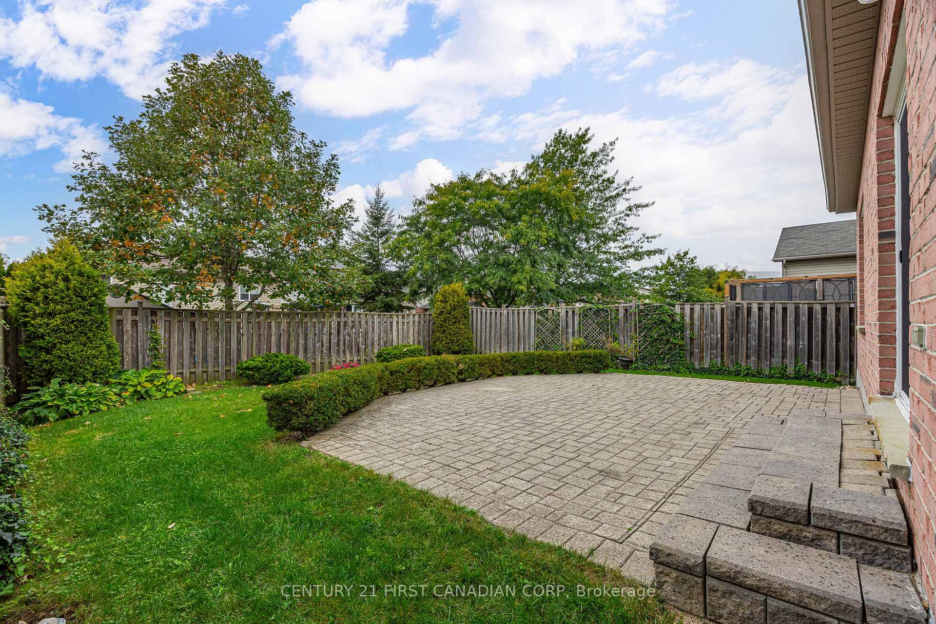 Photo 35 of 1777 Ennismore Crescent, London, North E — HOMEH