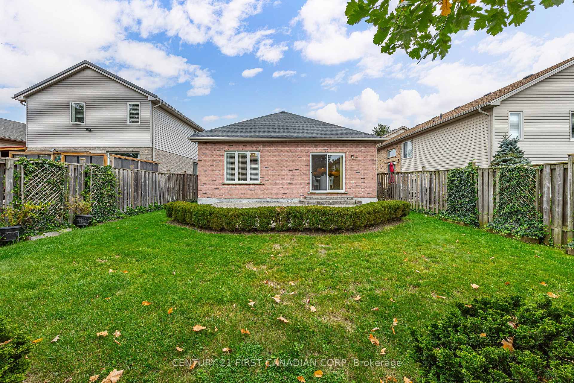 Photo 37 of 1777 Ennismore Crescent, London, North E — HOMEH