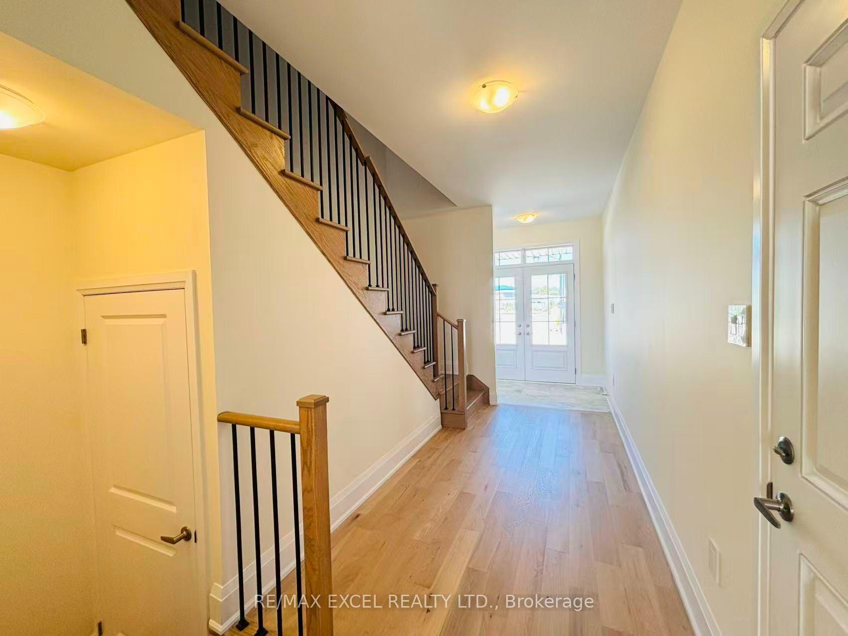 Photo 7 of 76 Gathering Lane, Richmond Hill, Rural Richmond Hill — HOMEH