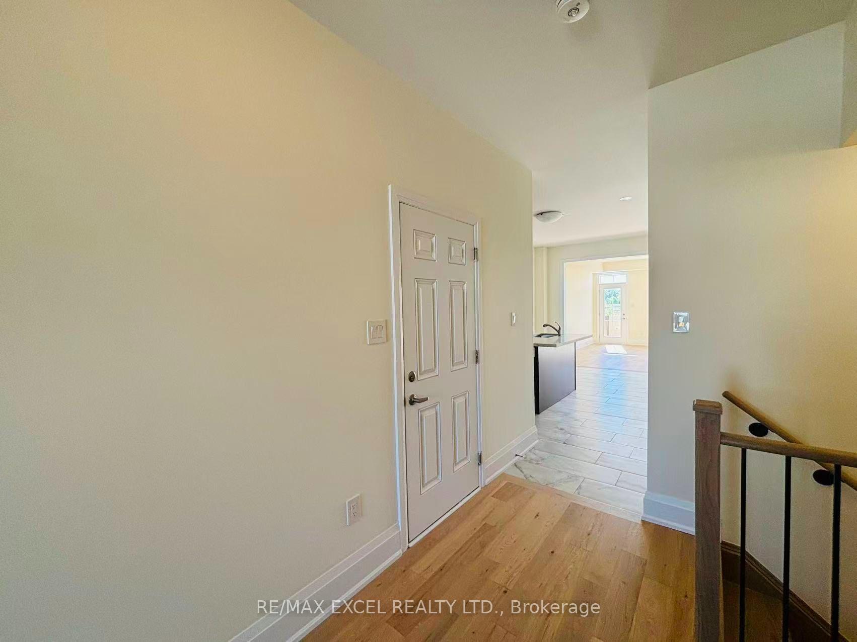 Photo 8 of 76 Gathering Lane, Richmond Hill, Rural Richmond Hill — HOMEH