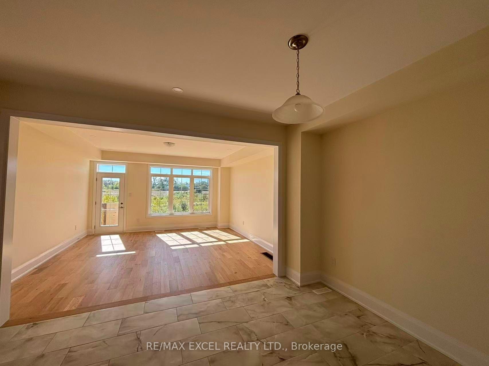 Photo 10 of 76 Gathering Lane, Richmond Hill, Rural Richmond Hill — HOMEH