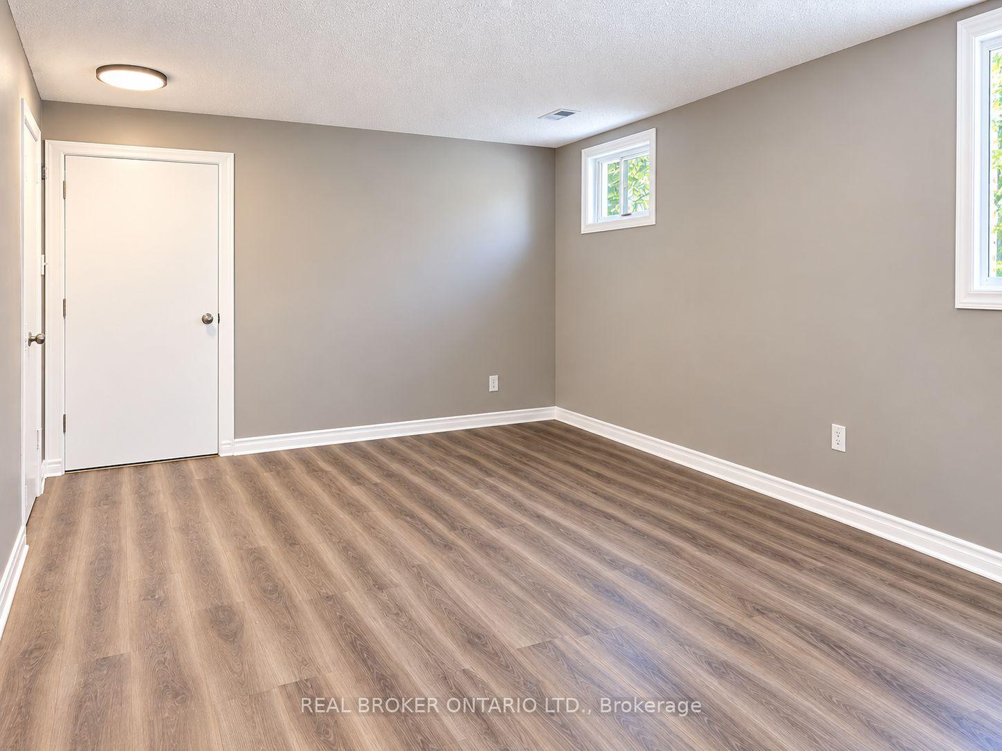 Photo 7 of Unit C, 93 Brybeck Crescent, Kitchener, Victoria Hills — HOMEH