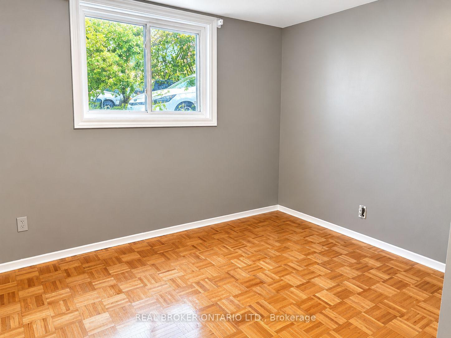 Photo 11 of Unit C, 93 Brybeck Crescent, Kitchener, Victoria Hills — HOMEH