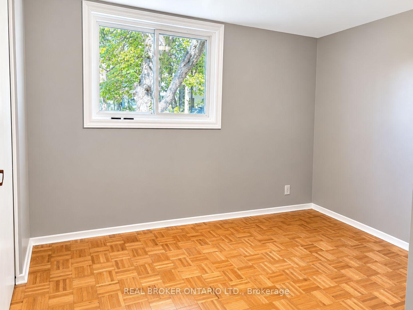 Photo 12 of Unit C, 93 Brybeck Crescent, Kitchener, Victoria Hills — HOMEH