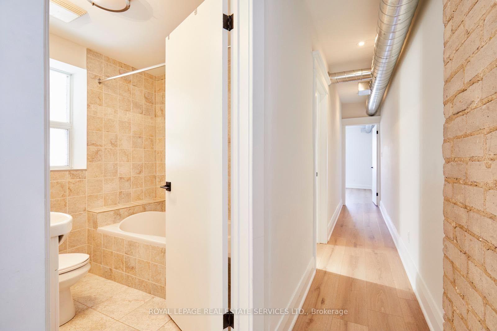 Photo 8 of Unit 2nd Floor, 927 Kingston Road, Toronto, The Beaches — HOMEH