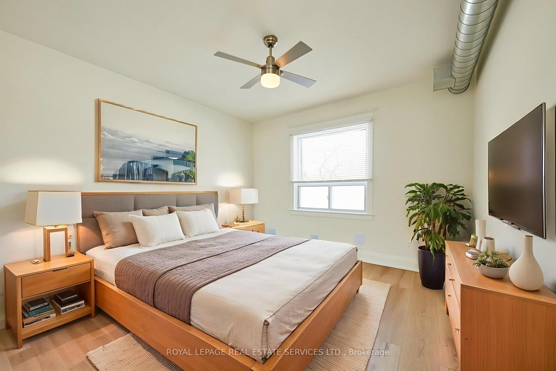 Photo 10 of Unit 2nd Floor, 927 Kingston Road, Toronto, The Beaches — HOMEH
