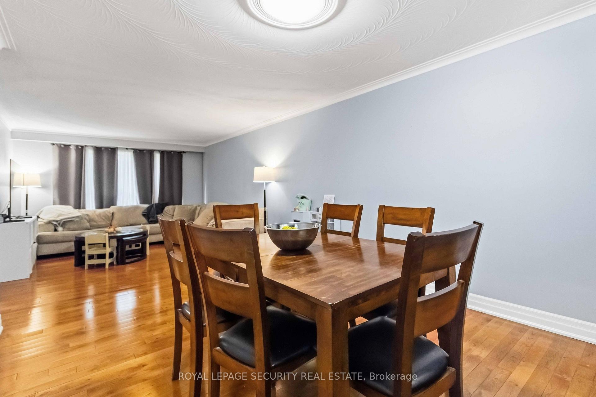 Photo 6 of 93 Connaught Crescent, Caledon, Bolton West — HOMEH